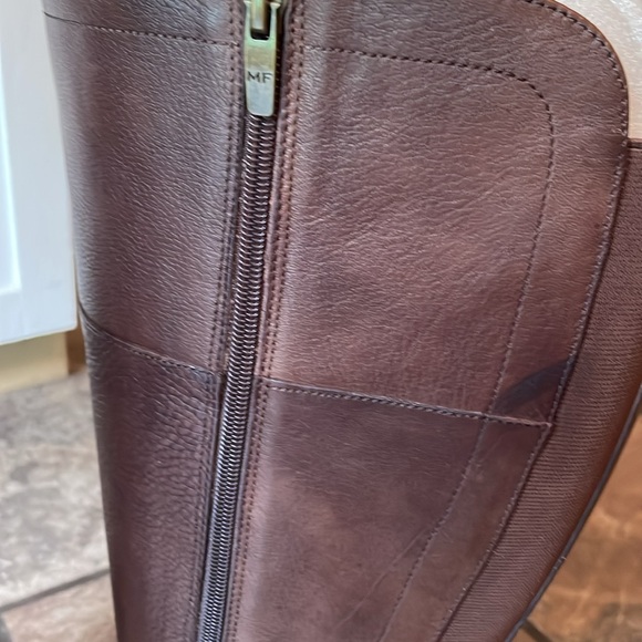 Women’s leather riding boots. Size 8W - Picture 4 of 7